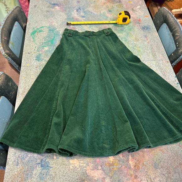 80s Thick Corduroy Skirt - Picture 11 of 14